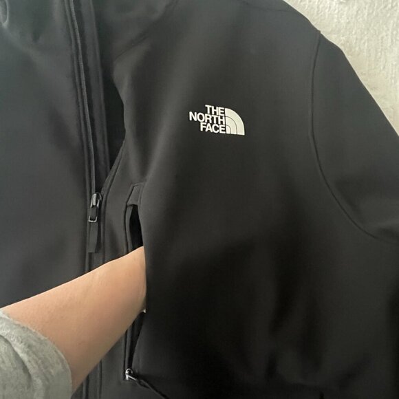 MEN'S NORTH FACE BLACK ZIP-UP JACKET, SIZE LARGE - Picture 7 of 15